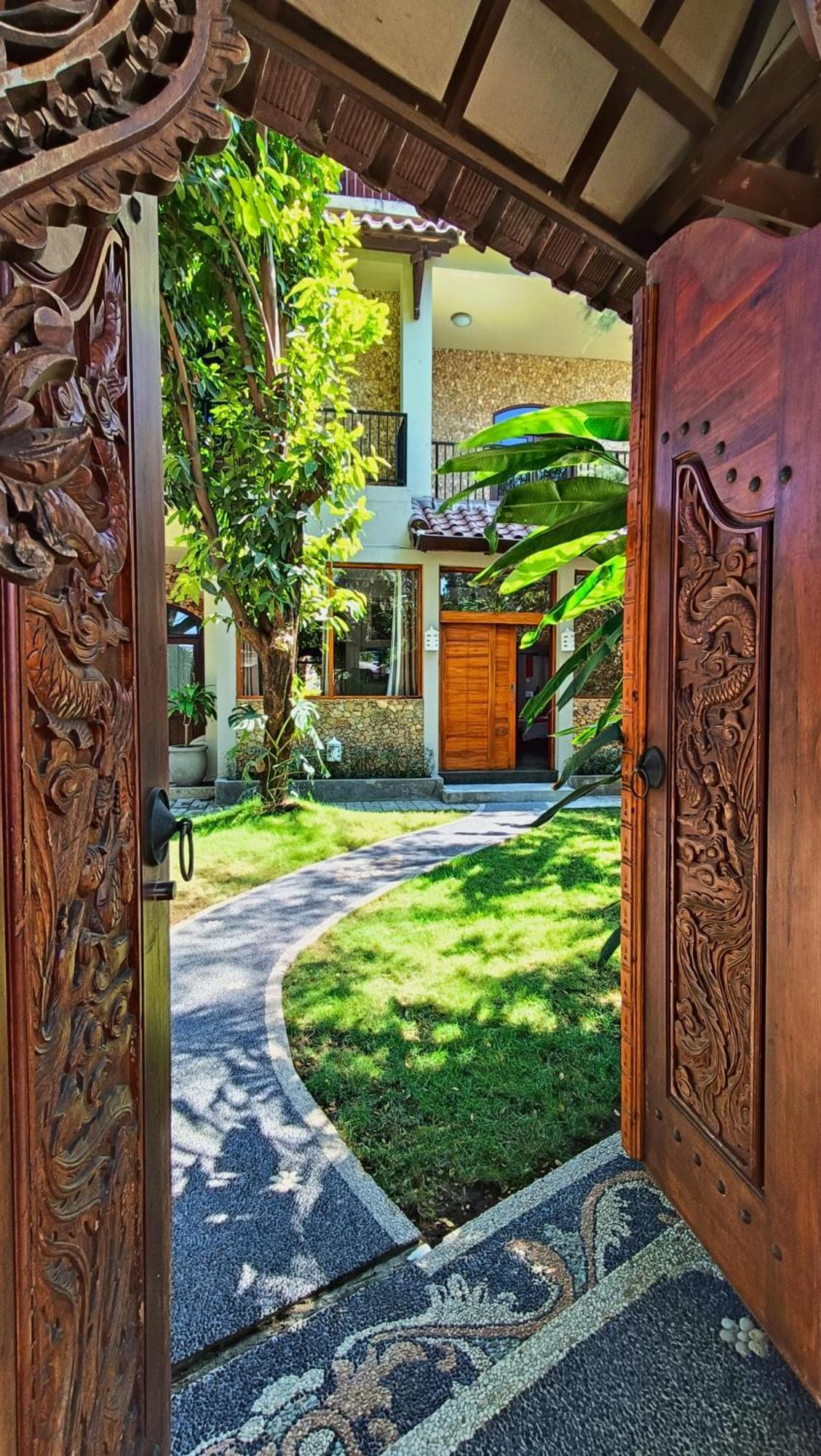 Hotel Dalai Tropical à Kuta  Extérieur photo