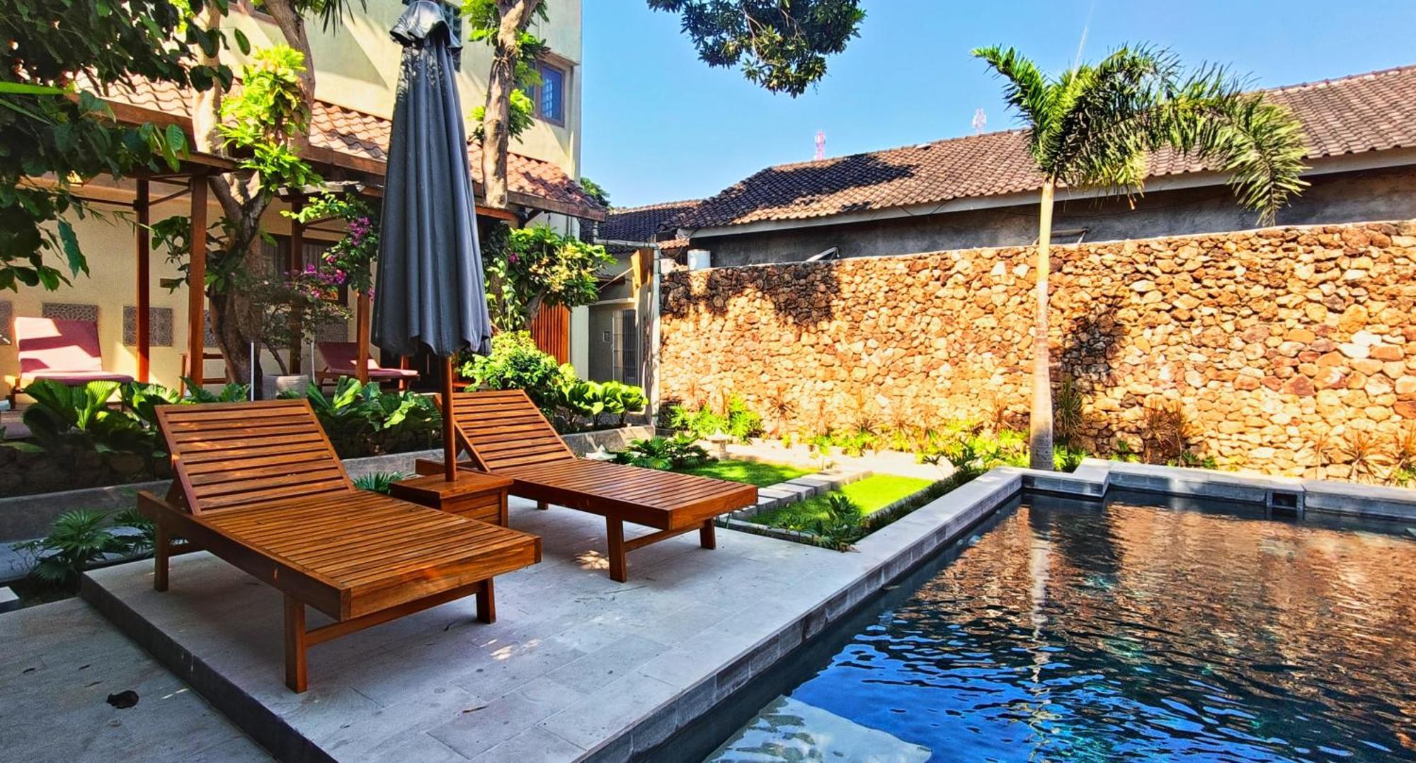 Hotel Dalai Tropical à Kuta  Extérieur photo